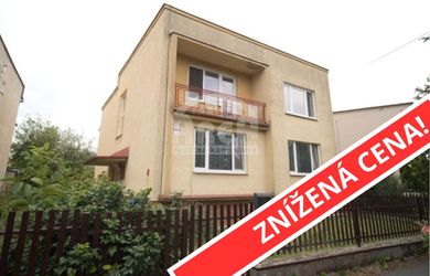 Dvojpodlažný rodinný dom v skvelej lokalite mesta Michalovce